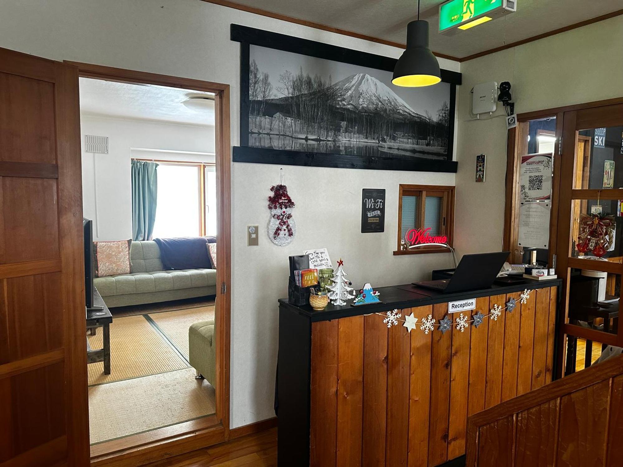 Freeride Backpackers Lodge นิเซโกะ ภายนอก รูปภาพ