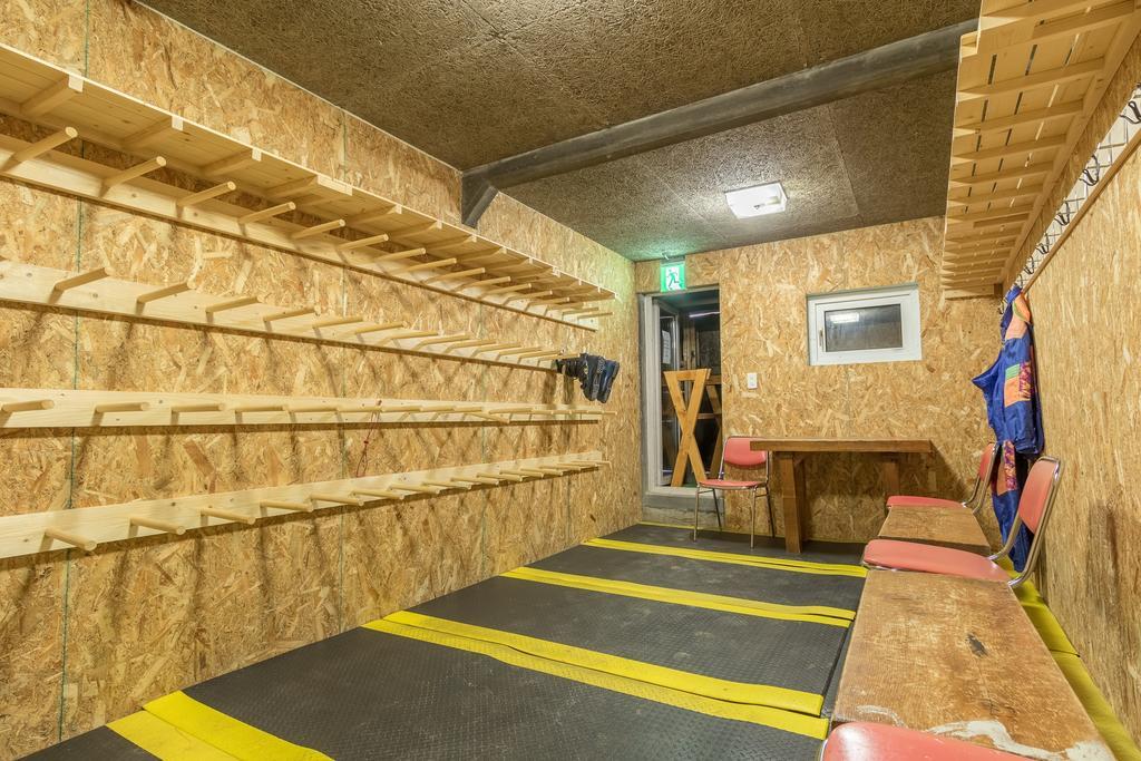Freeride Backpackers Lodge นิเซโกะ ภายนอก รูปภาพ